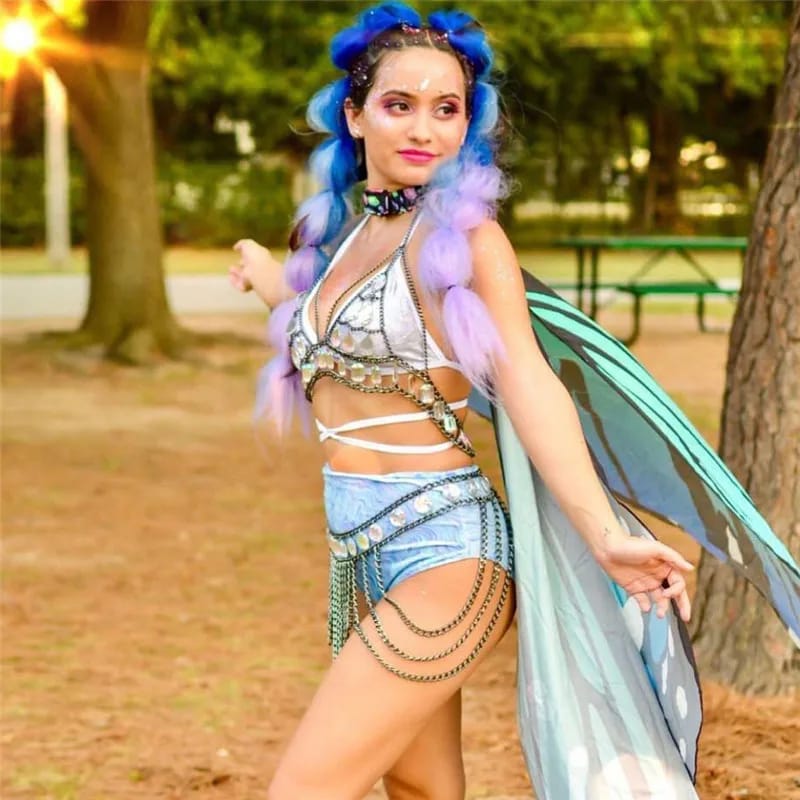 Close-up of the Gold Gem Chain Body Jewellery's acrylic gems | Ravers Co