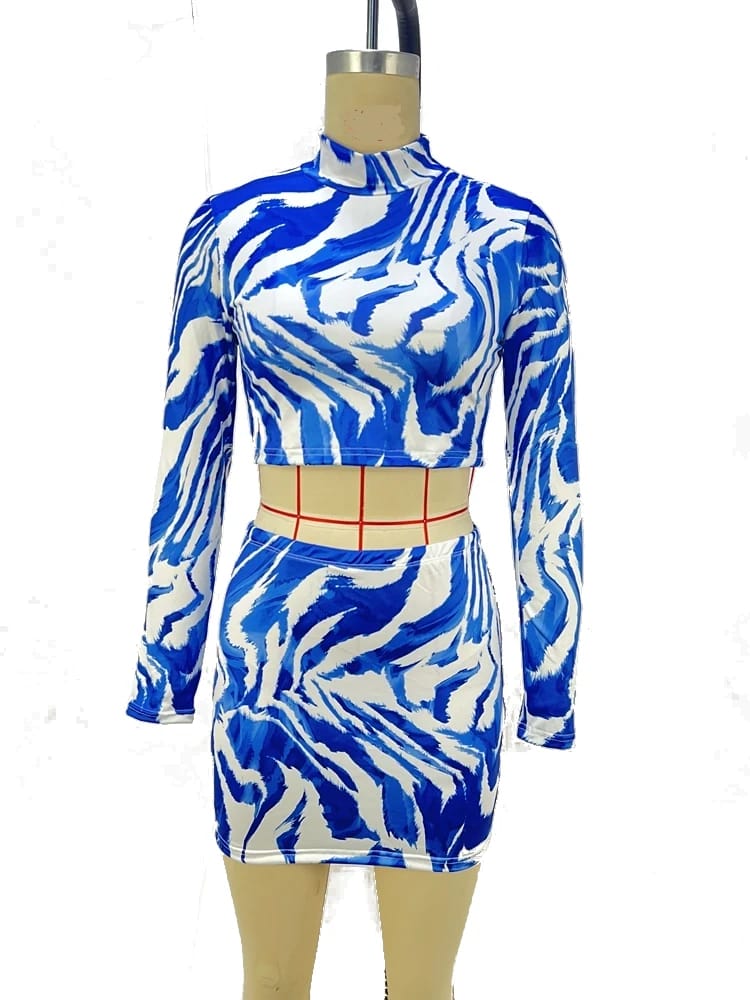 A photo the blue zebra rave set on a mannequin.